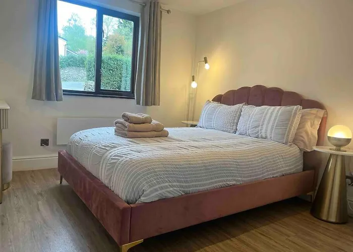 Gardenside, Free Private Parking Included, 鲍内斯温德米尔