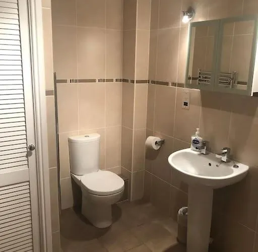 Gardenside, Free Private Parking Included, 公寓 鲍内斯温德米尔