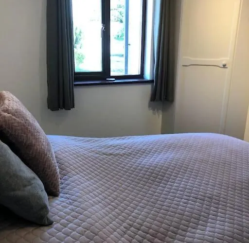 Gardenside, Free Private Parking Included, 鲍内斯温德米尔