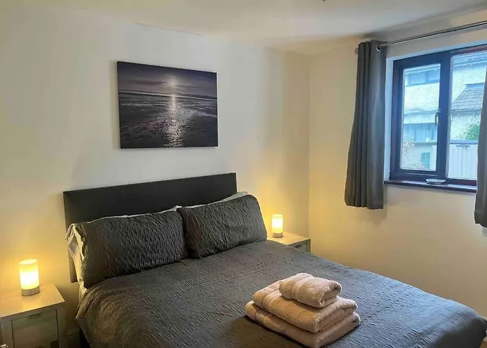 公寓 Gardenside, Free Private Parking Included, *