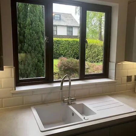 Gardenside, Free Private Parking Included, *