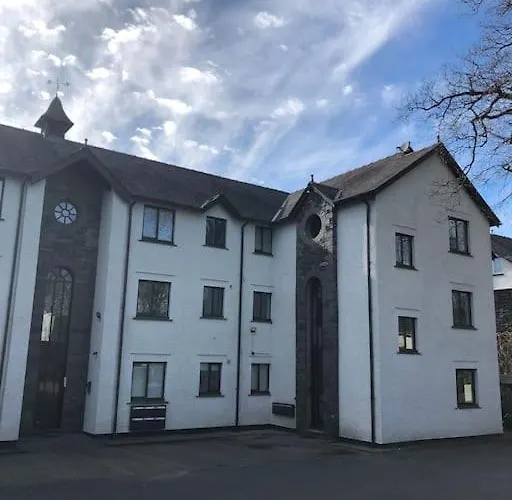 Gardenside, Free Private Parking Included, * באונס-און-ווינדרמיר